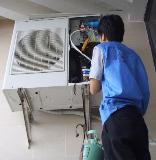 克山空调开机无反应维修